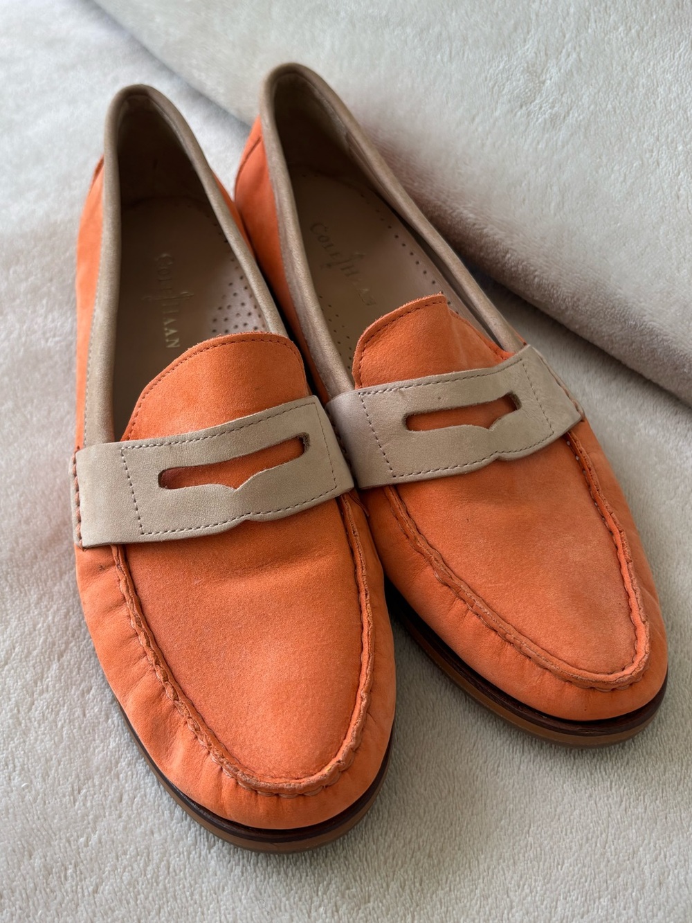 Cole Haan Coral Orange Suede Penny Loafers Women’s 6.5 Preppy Academia